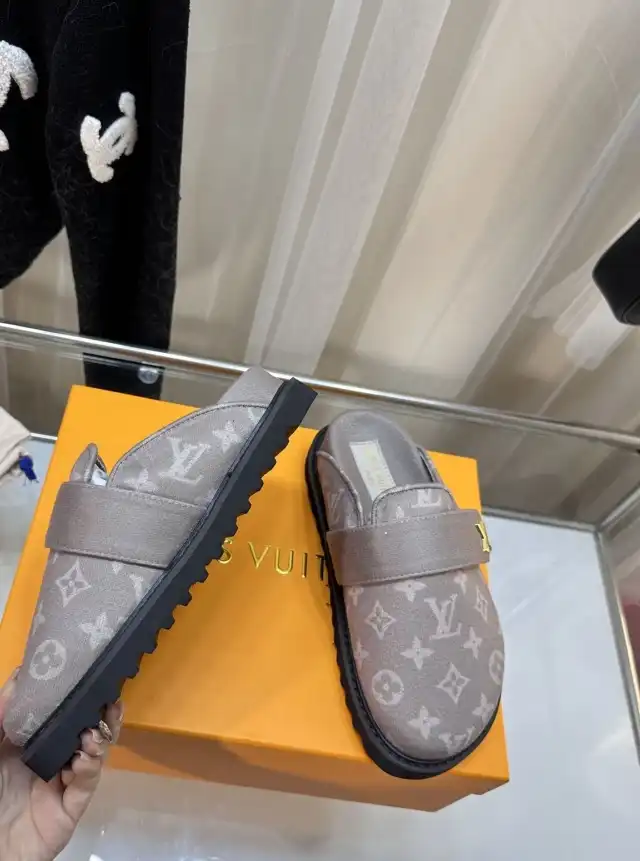 hype LV Slippers