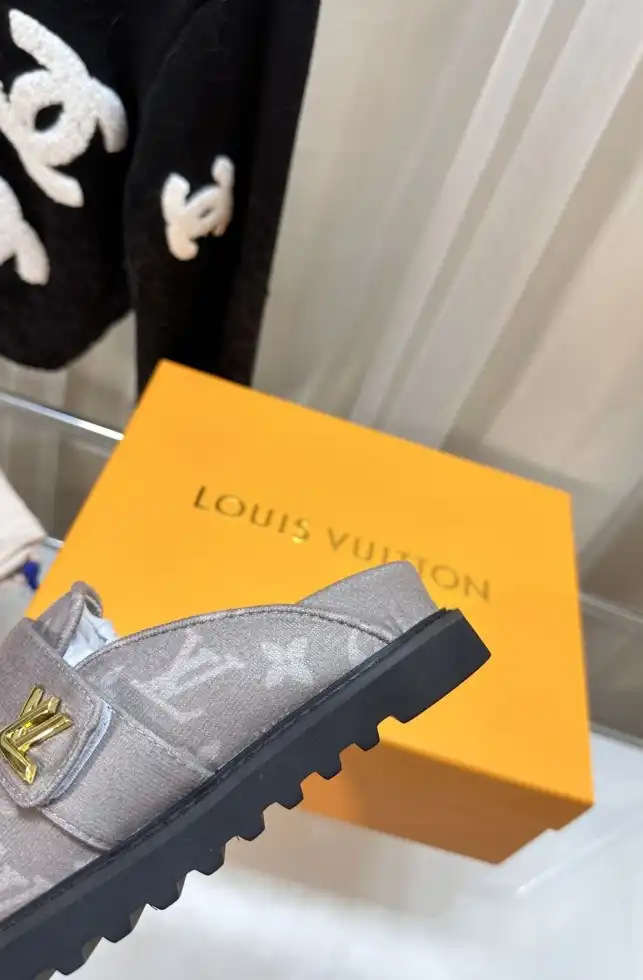 hype LV Slippers