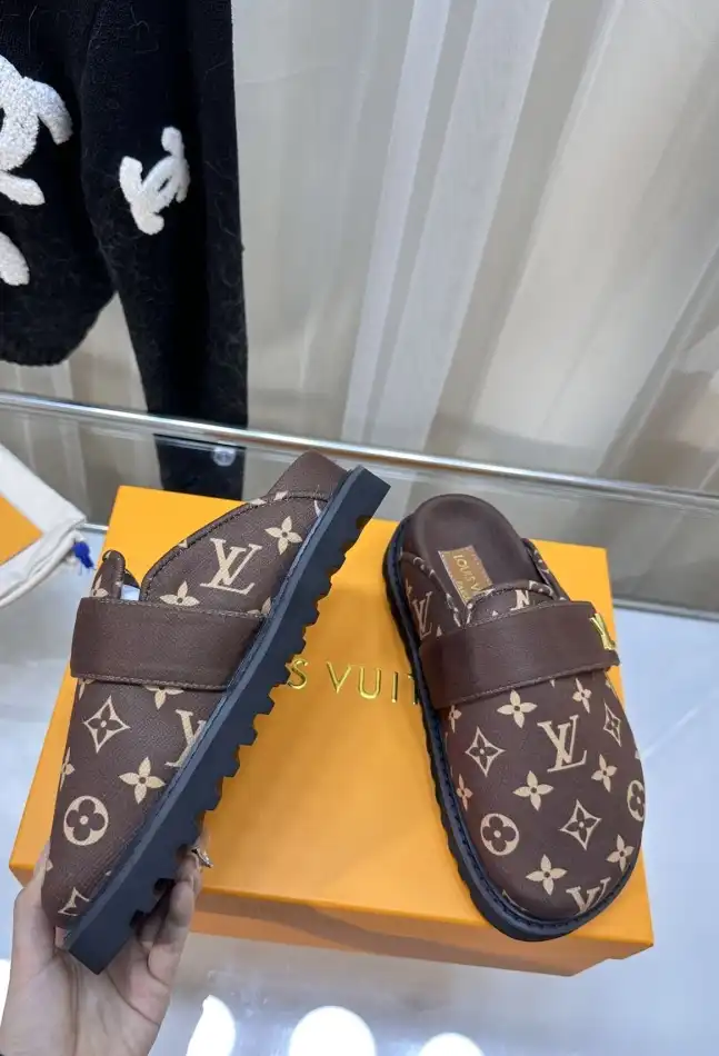 hype LV Slippers