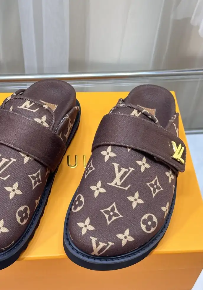 hype LV Slippers