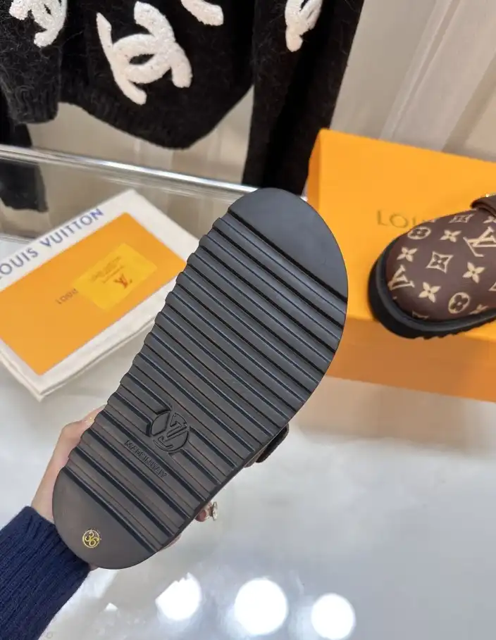 hype LV Slippers