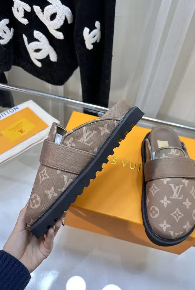 hype LV Slippers