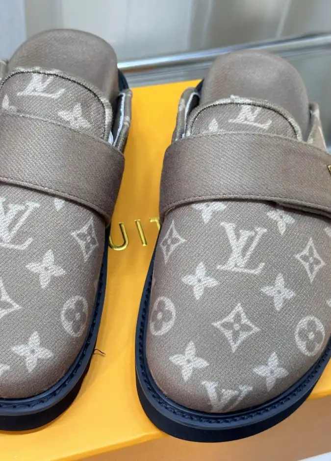 hype LV Slippers