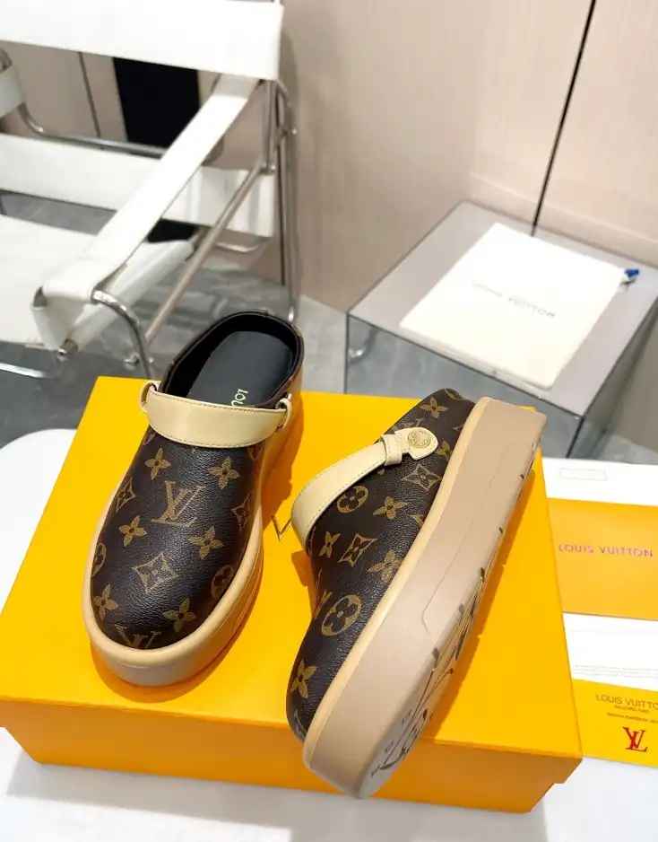 hype LV Slippers