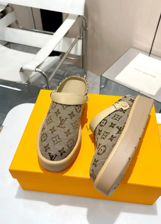 hype LV Slippers