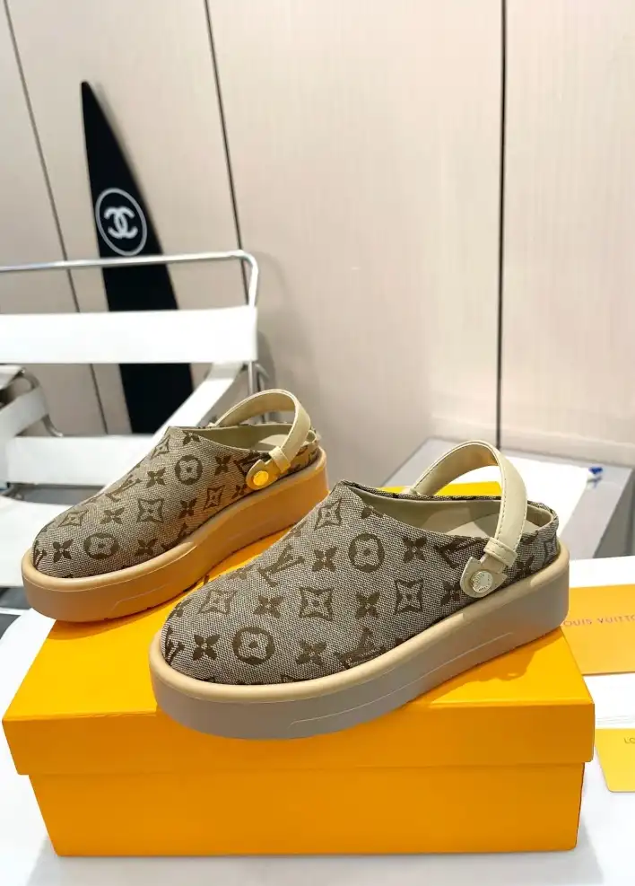 hype LV Slippers