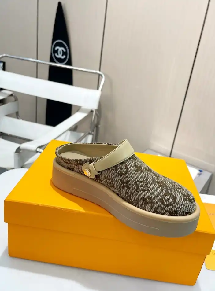 hype LV Slippers