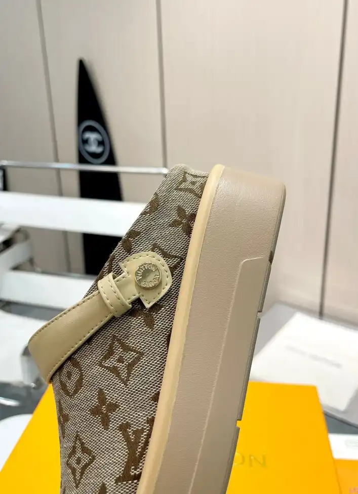 hype LV Slippers