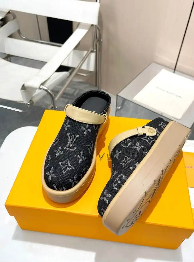 hype LV Slippers