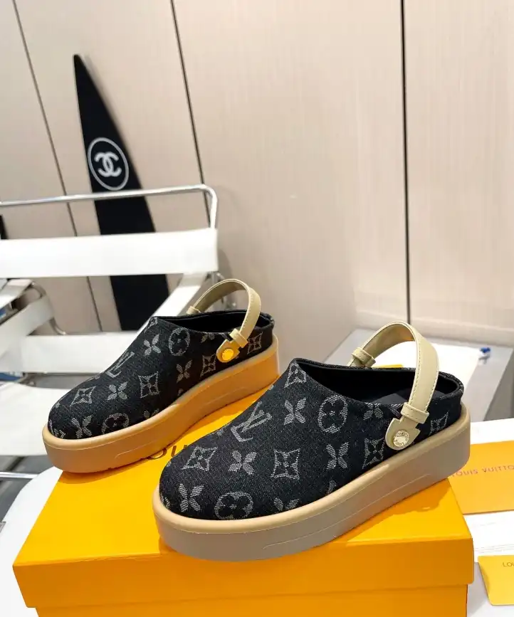 hype LV Slippers