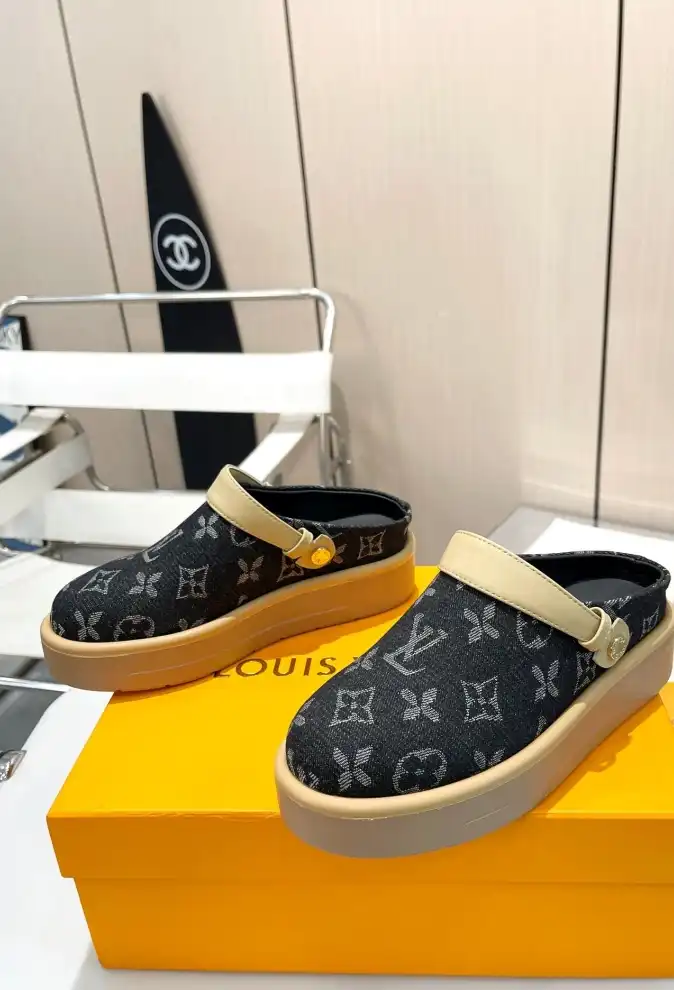 hype LV Slippers