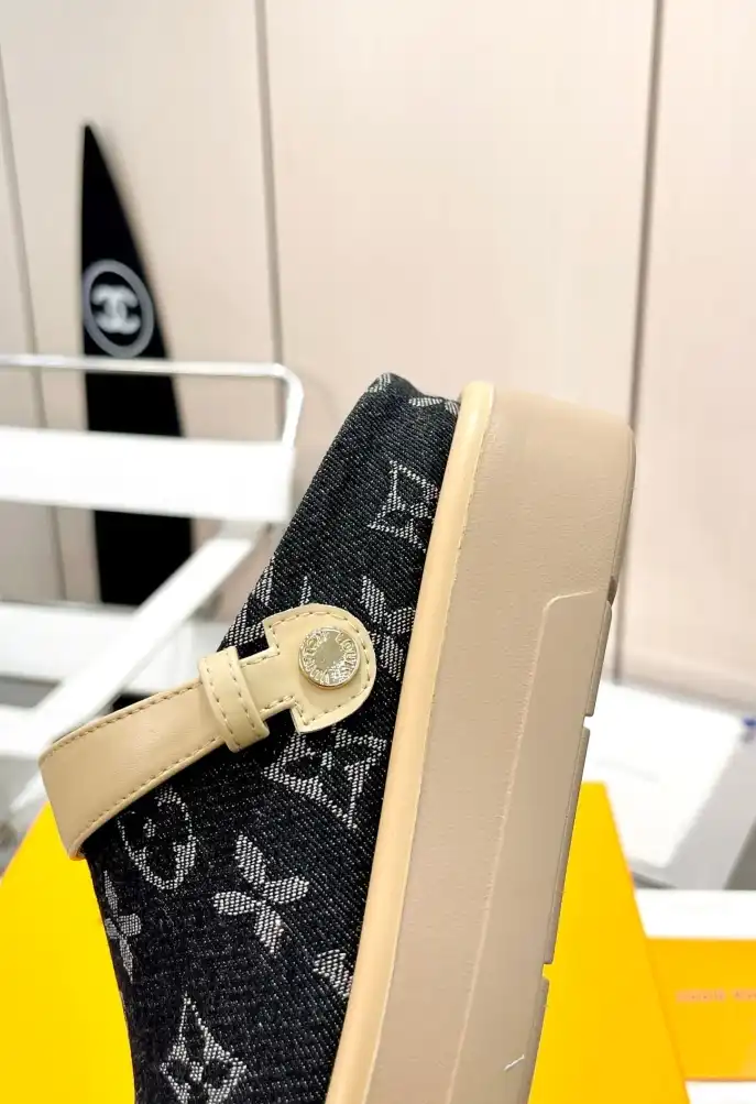 hype LV Slippers