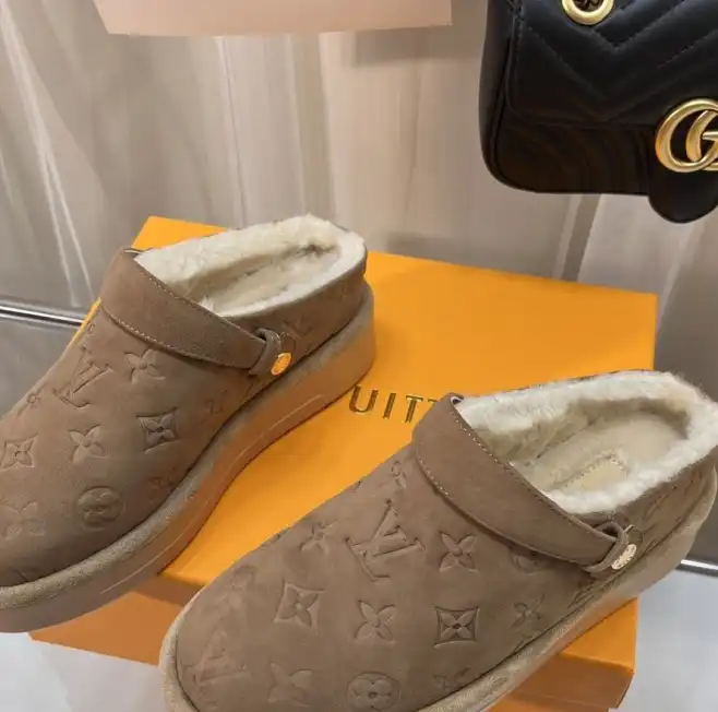 hype LV Slippers