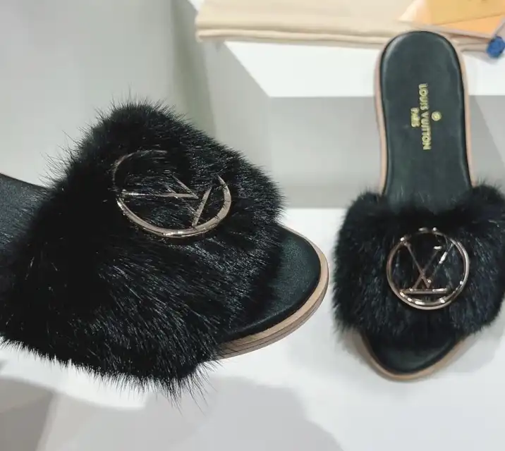 hype LV Slippers