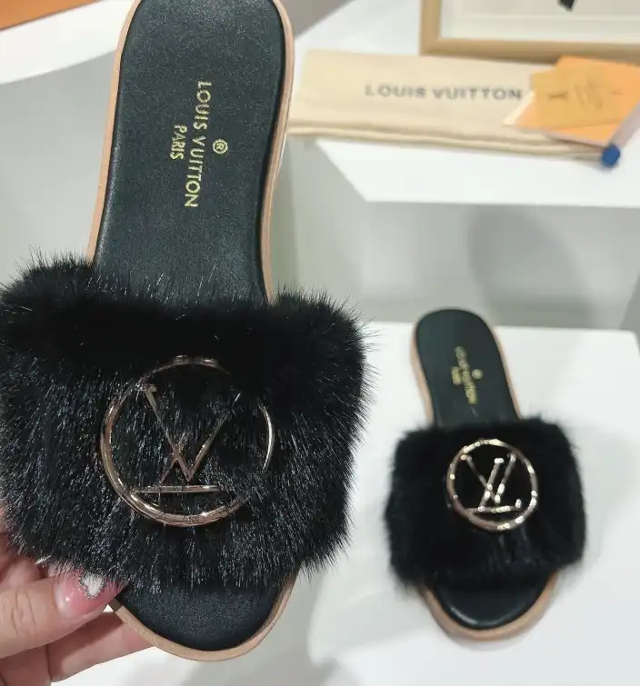 hype LV Slippers