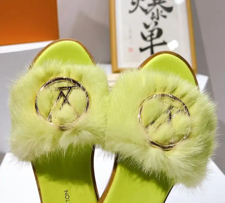 hype LV Slippers