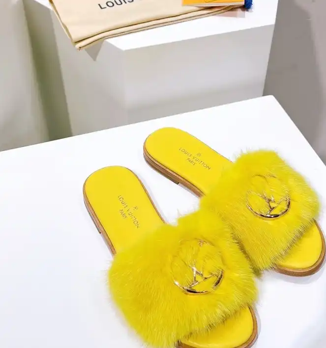 hype LV Slippers