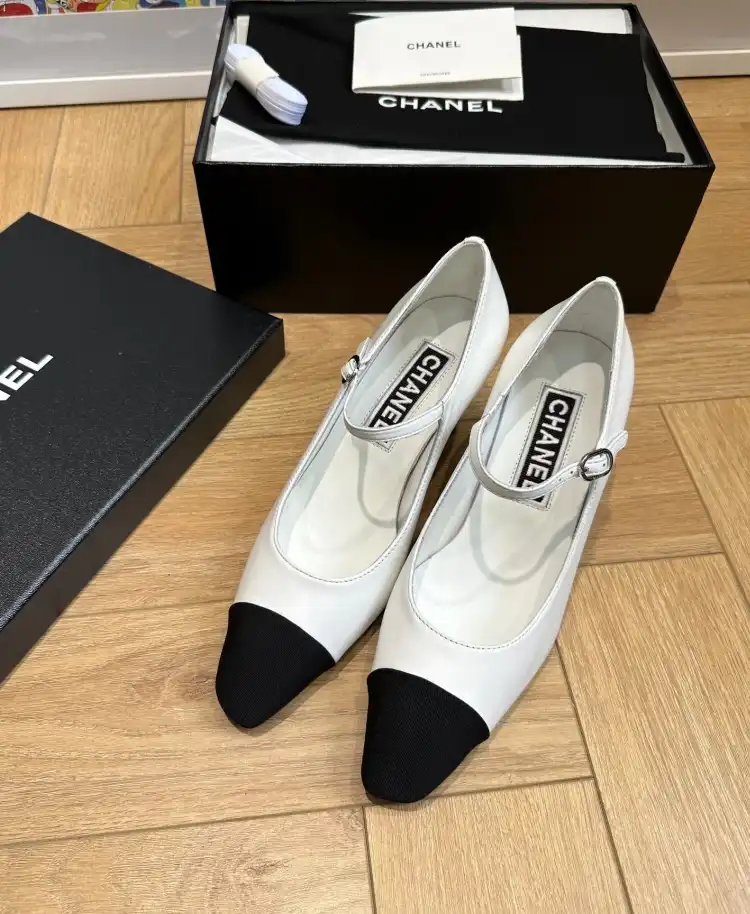 hype Chanel High Heels