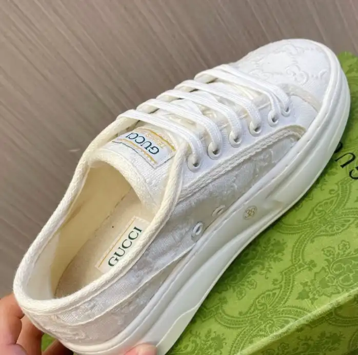 hype Gucci Sneakers