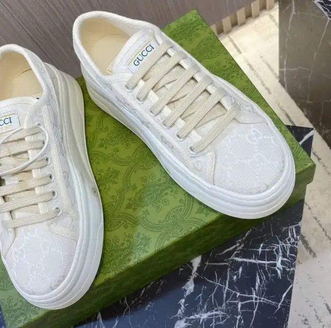 hype Gucci Sneakers