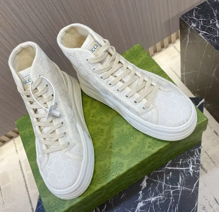 hype Gucci Sneakers