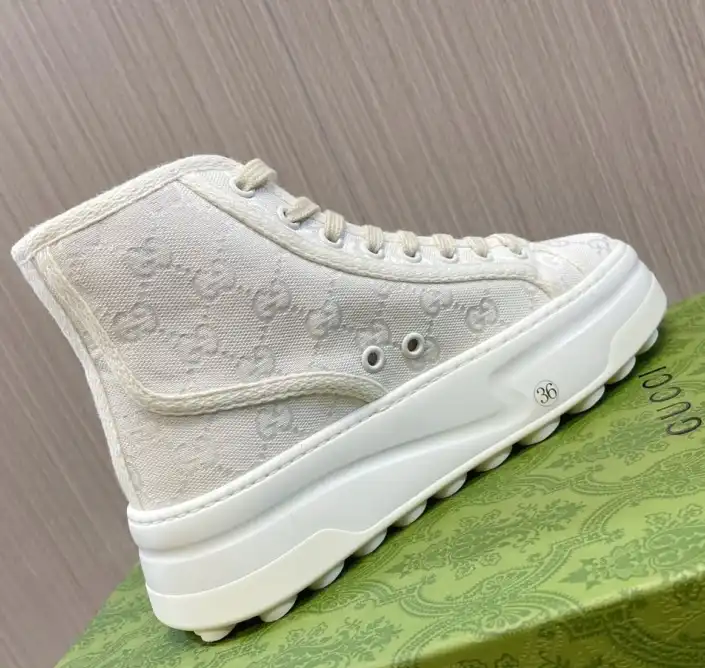 hype Gucci Sneakers