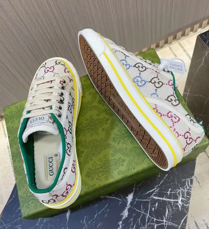 hype Gucci Sneakers