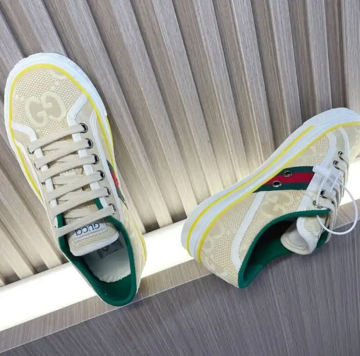 hype Gucci Sneakers