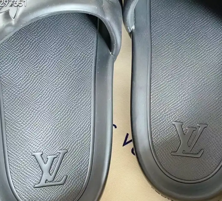 hype LV Slippers