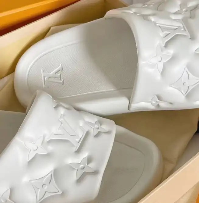 hype LV Slippers