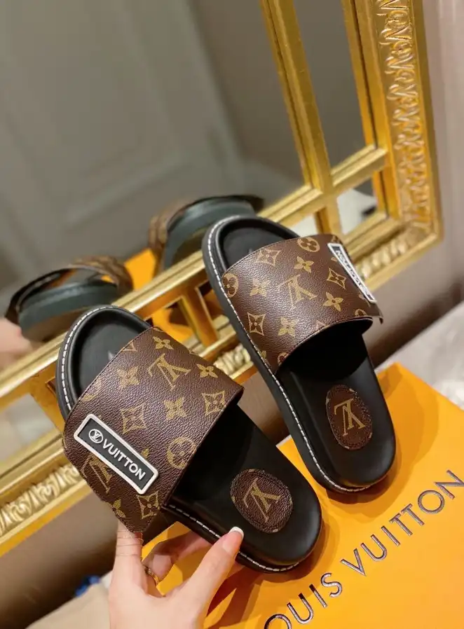 hype LV Slippers