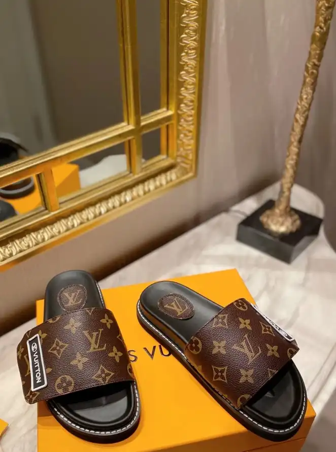 hype LV Slippers