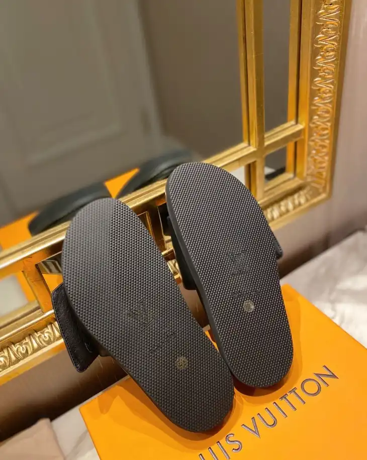 hype LV Slippers