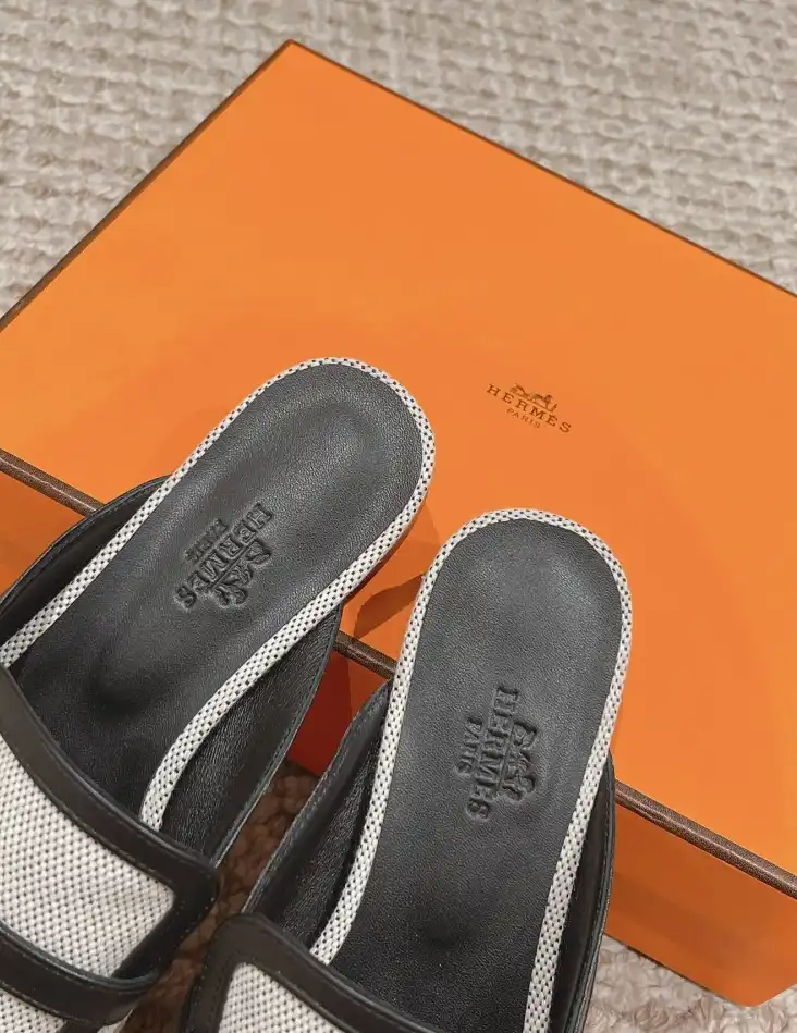 hype Hermes Slippers