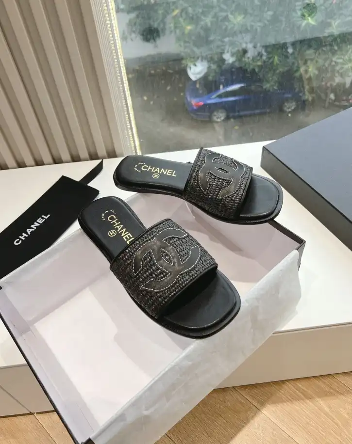 hype Chanel Slippers