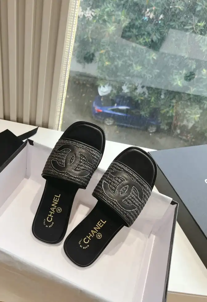 hype Chanel Slippers