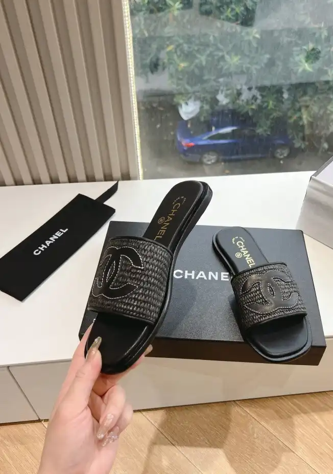 hype Chanel Slippers