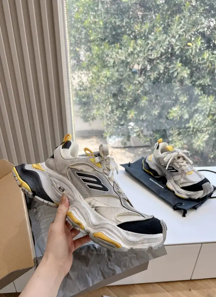 hype Balenciaga Sneakers