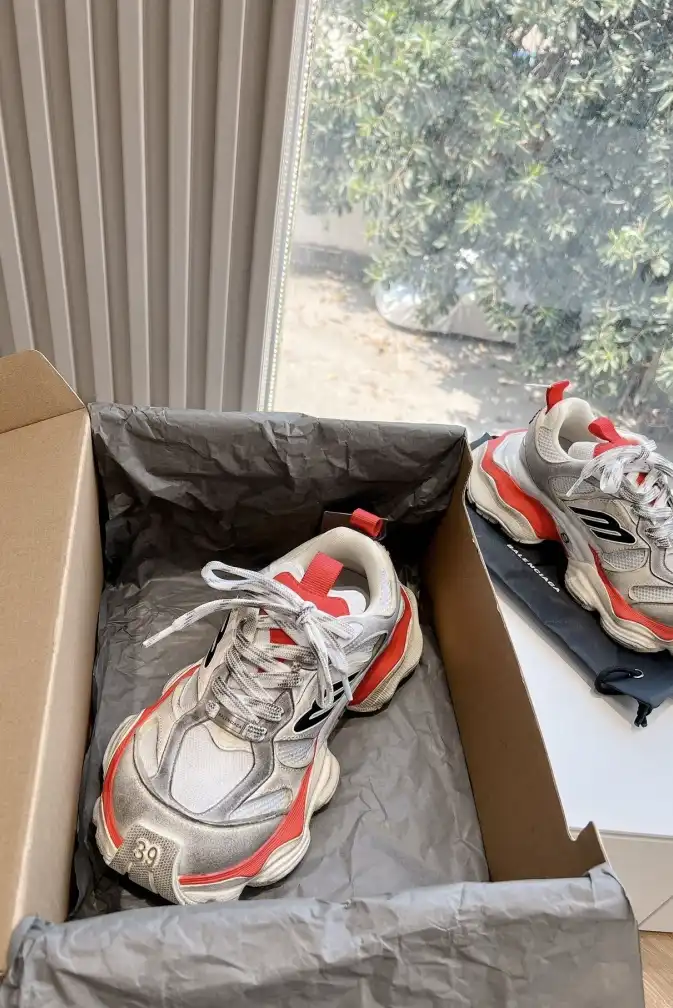 hype Balenciaga Sneakers