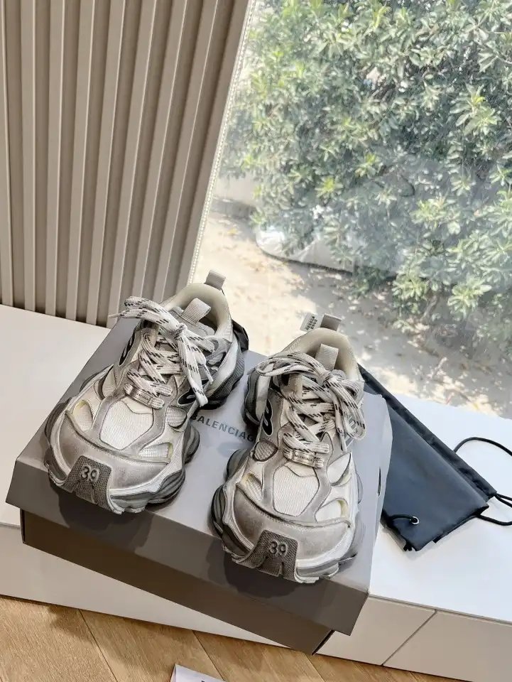 hype Balenciaga Sneakers