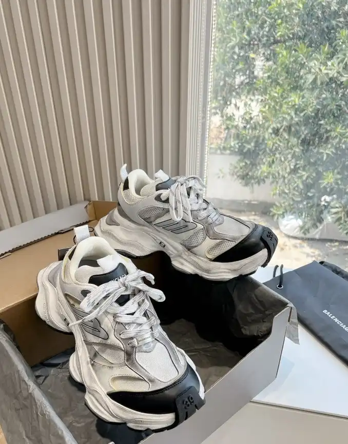 hype Balenciaga Sneakers