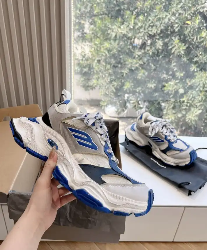 hype Balenciaga Sneakers