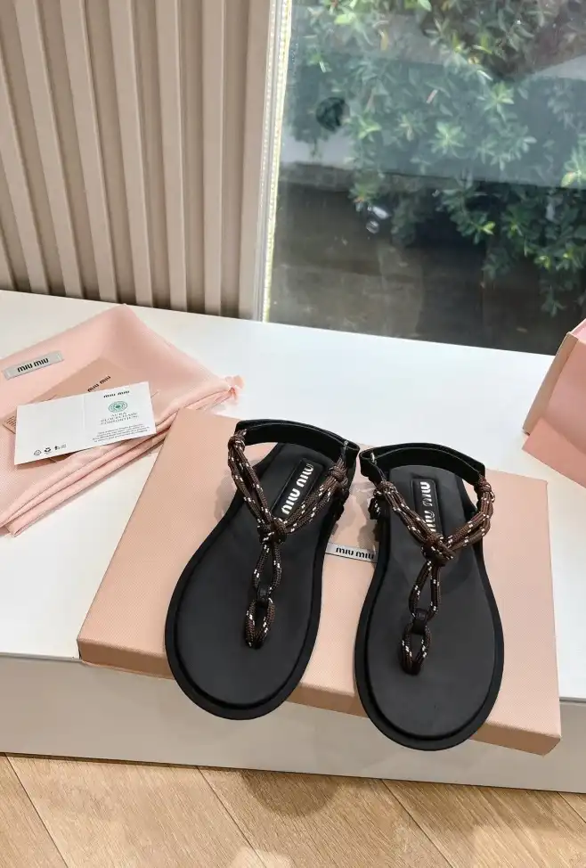 hype Miu Miu Sandals