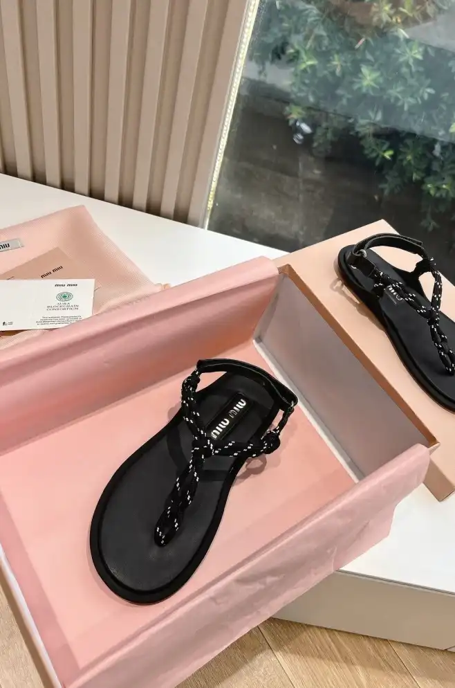 hype Miu Miu Sandals