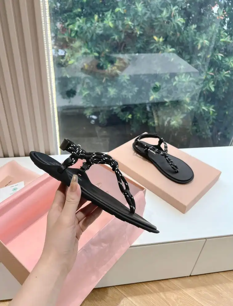 hype Miu Miu Sandals