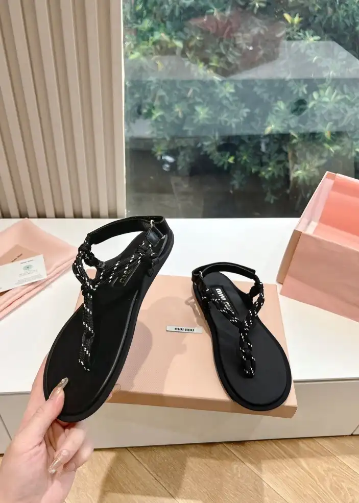 hype Miu Miu Sandals