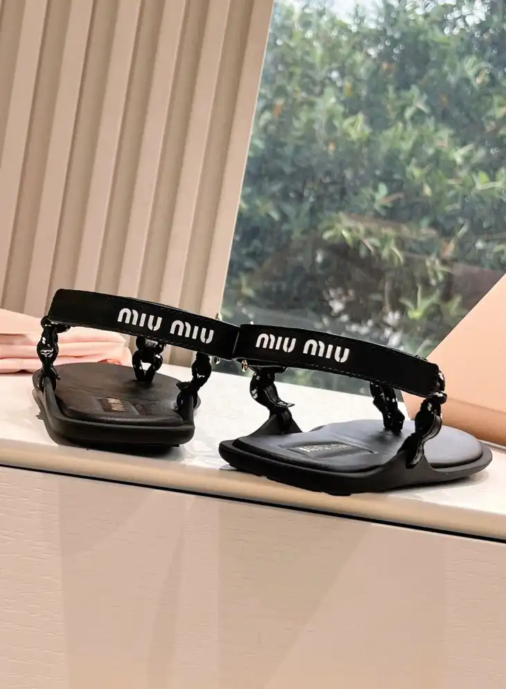 hype Miu Miu Sandals