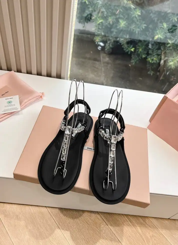 hype Miu Miu Sandals