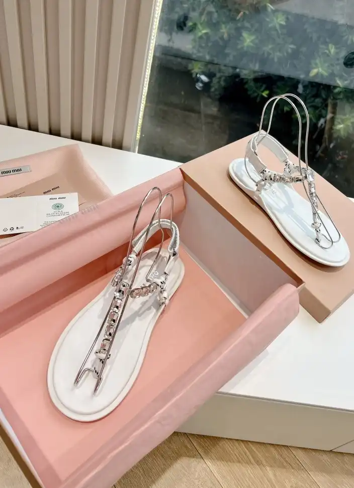 hype Miu Miu Sandals