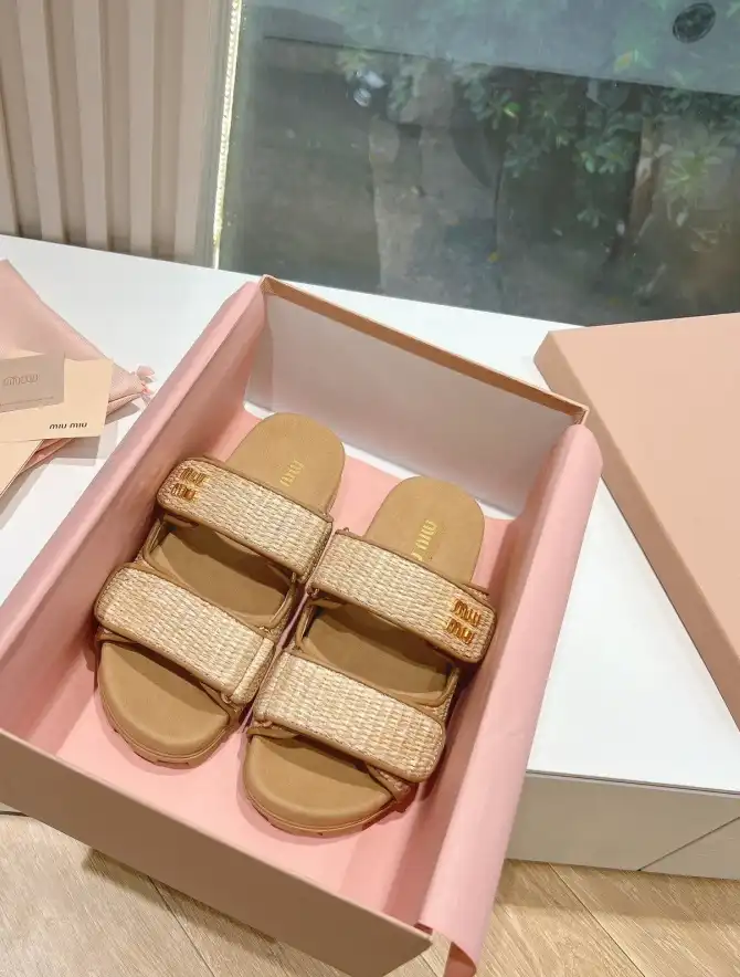 hype Miu Miu Sandals